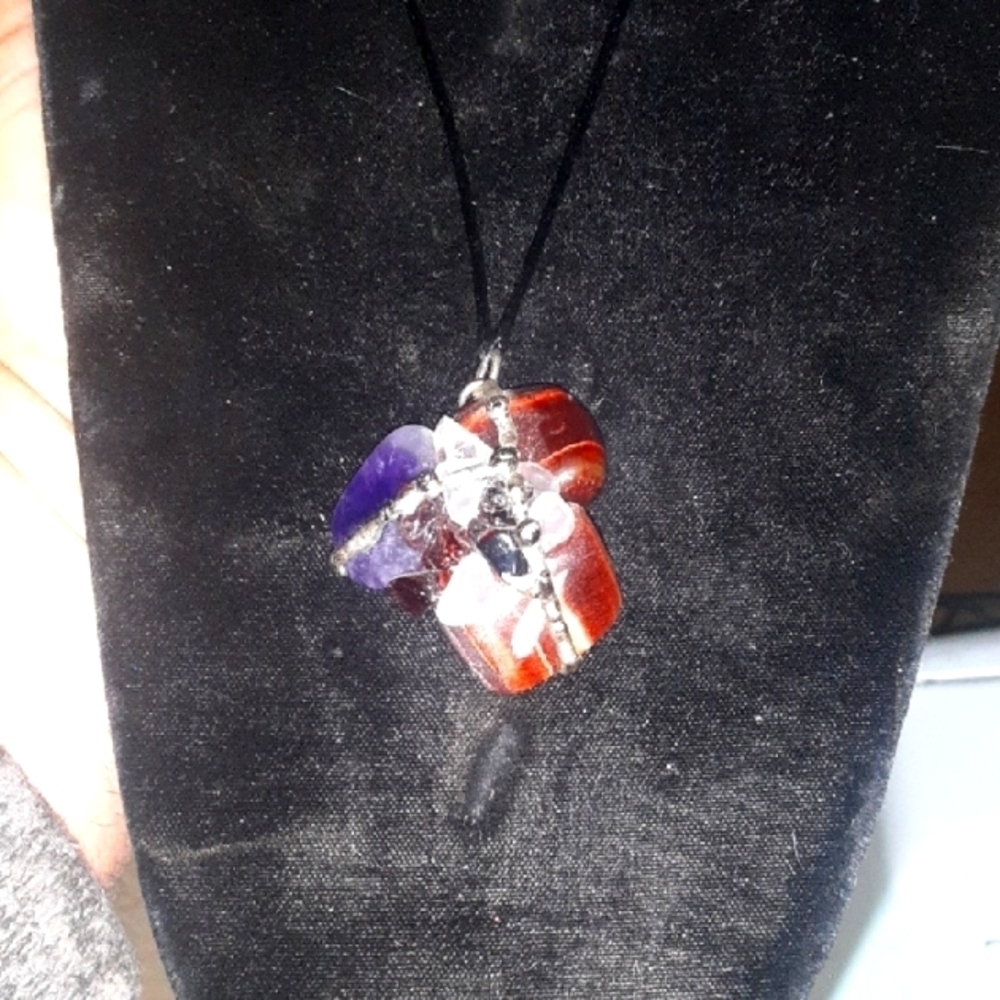 Elegant Multicolor Pendant Necklace